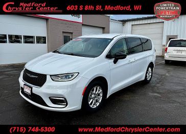 Used 2024 Chrysler Pacifica 