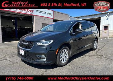 Used 2024 Chrysler Pacifica 