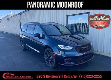 Used 2025 Chrysler Pacifica 