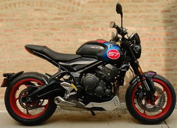 2026 Triumph Trident 660 Triple Tribute Edition