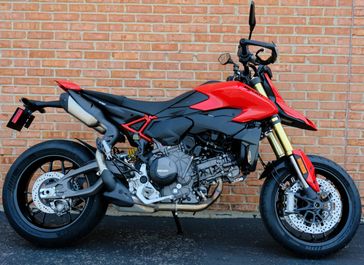 2026 Ducati Hypermotard V2