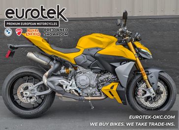 2026 Ducati Streetfighter V2 S