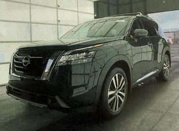 Used 2024 Nissan Pathfinder Platinum