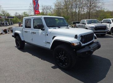 2025 Jeep Gladiator Nighthawk 4x4