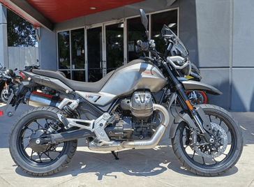 2025 Moto Guzzi V85 Strada