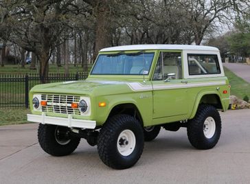 1975 Ford Bronco 5.0-liter Coyote V8 Restomod