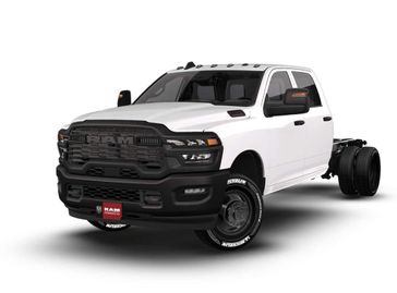New 2026 RAM 3500 Tradesman Crew Cab Chassis 4x4 60' Ca