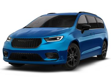 New 2026 Chrysler Pacifica Select