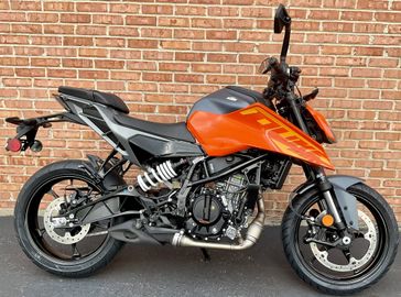 2024 KTM 250 Duke 