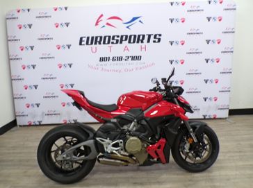 2025 DUCATI STREETFIGHTER V4