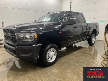 2024 RAM 2500 Tradesman Crew Cab 4x4 6'4' Box