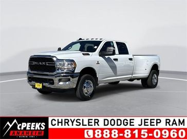 2024 RAM 3500 Tradesman Crew Cab 4x4 8' Box