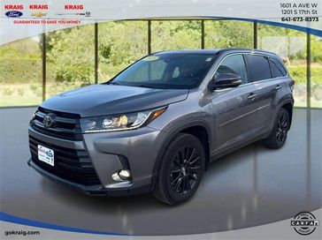 Used 2019 Toyota Highlander SE