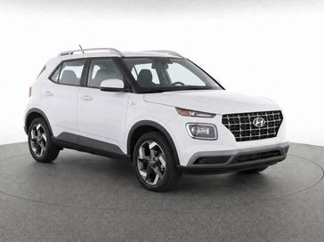 Used 2025 Hyundai Venue SEL