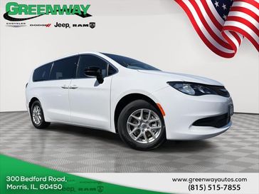 New 2025 Chrysler Voyager Lx