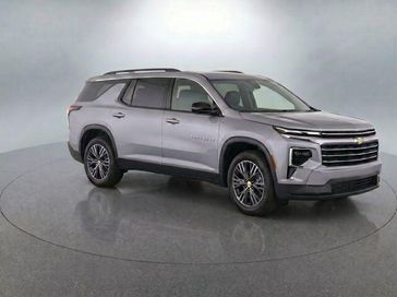 Used 2026 Chevrolet Traverse LT