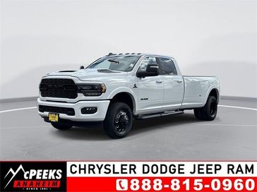 2024 RAM 3500 Limited Crew Cab 4x4 8' Box