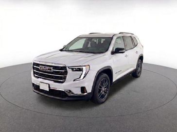 Used 2025 GMC Acadia Elevation