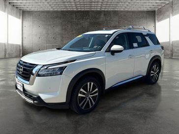 Used 2023 Nissan Pathfinder Platinum