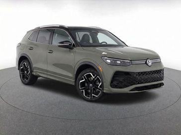 Used 2026 Volkswagen Tiguan 2.0T SEL R-Line Turbo