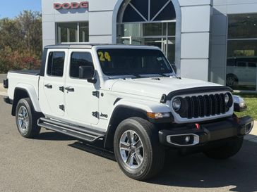 Used 2024 Jeep Gladiator Sport
