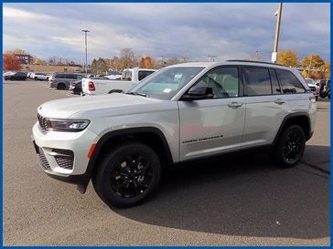 New 2025 Jeep Grand Cherokee 