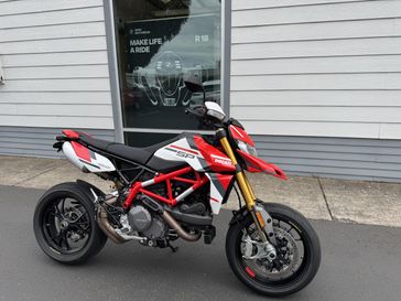 2023 Ducati 950 Hypermotard SP 