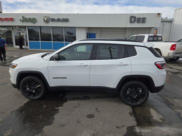 New 2026 Jeep Compass Latitude Altitude