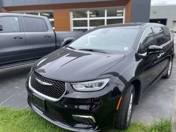 2025 Chrysler PACIFICA S 