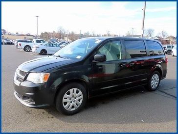 Used 2017 Dodge Grand Caravan SE