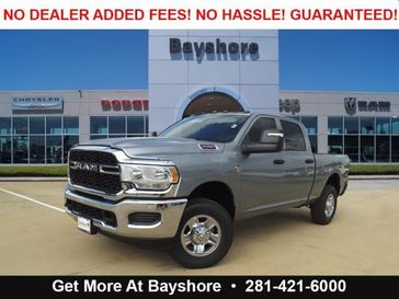 2024 RAM 2500 Tradesman Crew Cab 4x4 6'4' Box