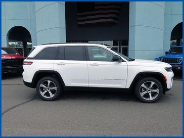 New 2026 Jeep Grand Cherokee Limited