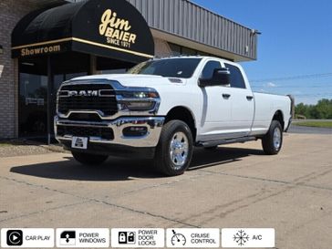 2025 RAM 3500 Tradesman Crew Cab 4x4 8' Box