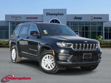 2025 Jeep Grand Cherokee Laredo X 4x2