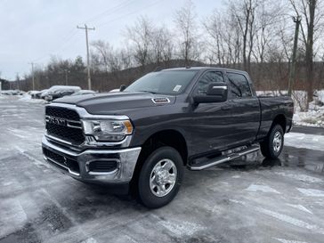 2024 RAM 2500 Tradesman Crew Cab 4x4 6'4' Box