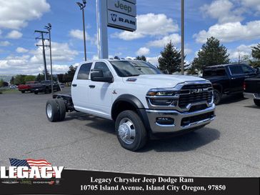 2025 RAM 4500 Tradesman Chassis Crew Cab 4x4 60' Ca