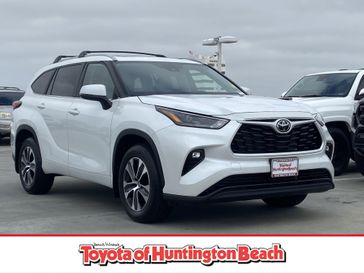 Used 2023 Toyota Highlander XLE