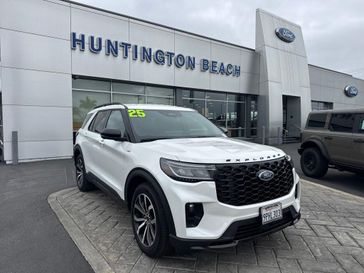 Used 2025 Ford Explorer ST-Line