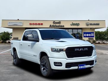 New 2025 RAM 1500 Laramie Crew Cab 4x4 5'7' Box