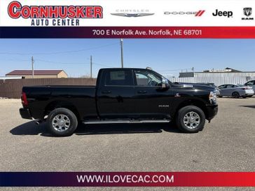 2024 RAM 3500 Laramie Crew Cab 4x4 6'4' Box