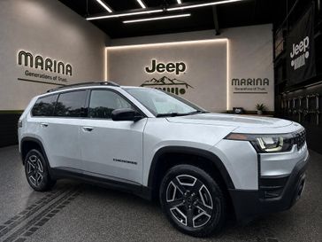 New 2026 Jeep Cherokee Laredo 4x4
