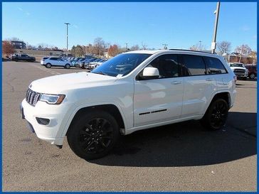 Used 2020 Jeep Grand Cherokee Altitude
