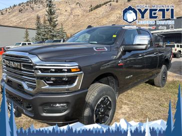 New 2025 RAM 3500 Laramie Crew Cab 4x4 6'4' Box