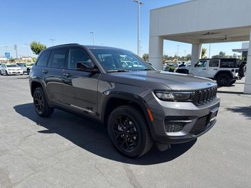 2025 Jeep Grand Cherokee Altitude 4x4