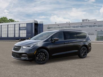 New 2026 Chrysler Pacifica Limited Awd