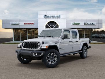 New 2026 Jeep Gladiator Sahara 4x4