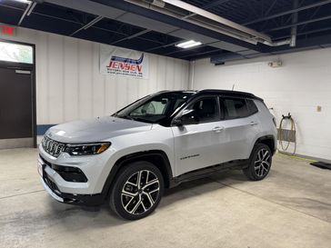 Used 2025 Jeep Compass Limited 4x4
