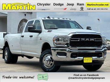 2024 RAM 3500 Tradesman Crew Cab 4x4 8' Box