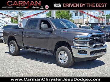 New 2026 RAM 2500 Tradesman Crew Cab 4x4 6'4' Box
