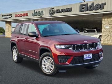 2025 Jeep Grand Cherokee Laredo X 4x4